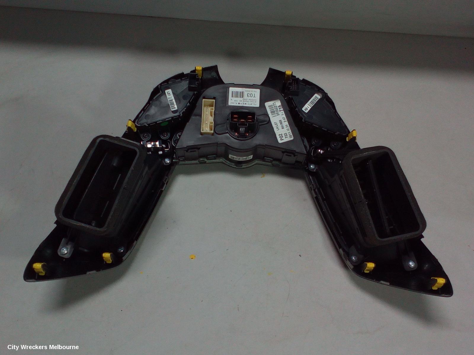 HYUNDAI VELOSTER HEATER/AC CONTROLS, FS, CLIMATE CONTROL TYPE, 2 PLUG, 02/2011 - 02/2018