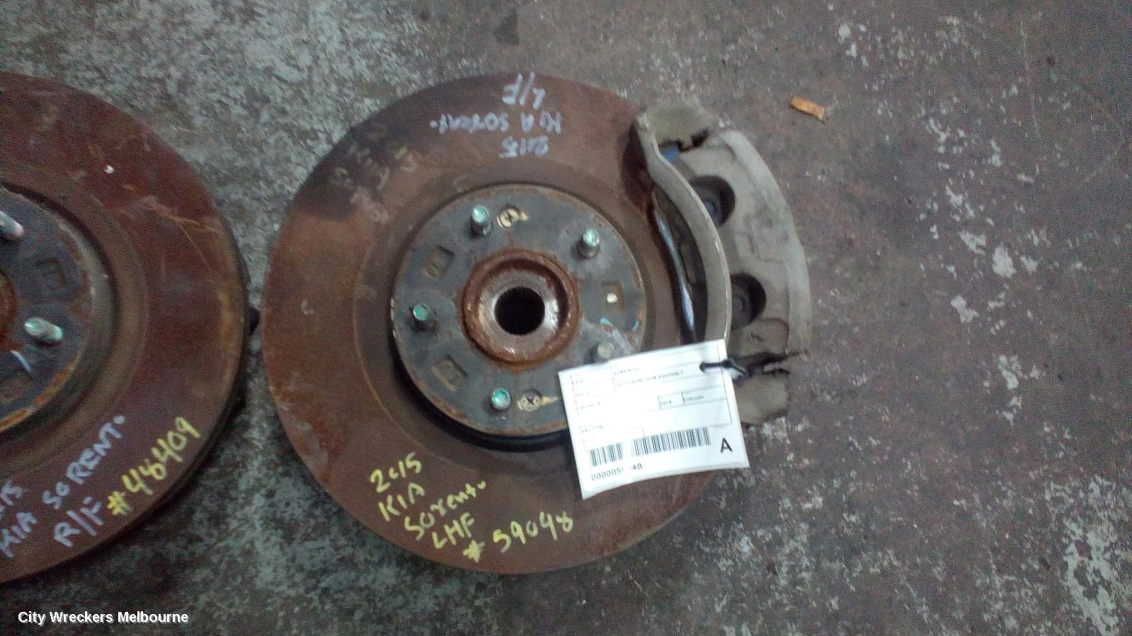 KIA SORENTO LEFT FRONT HUB ASSEMBLY, UM, 03/2015 - 02/2020
