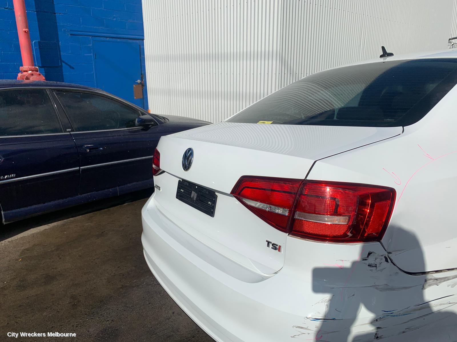 VOLKSWAGEN JETTA LEFT REAR DOOR/SLIDING, 1B, 02/2011 - 12/2017