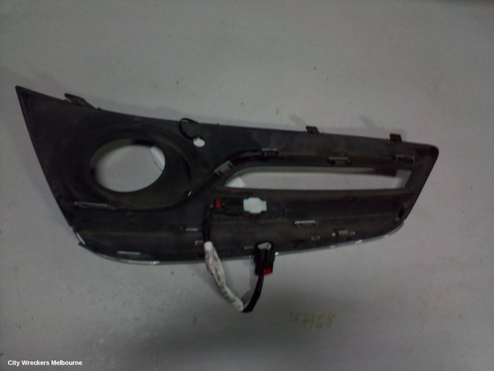 VOLKSWAGEN GOLF LEFT INDICATOR/FOG/SIDE, BUMPER FOGLAMP, GEN 7, HALOGEN TYPE, 03/2013 - 03/2017