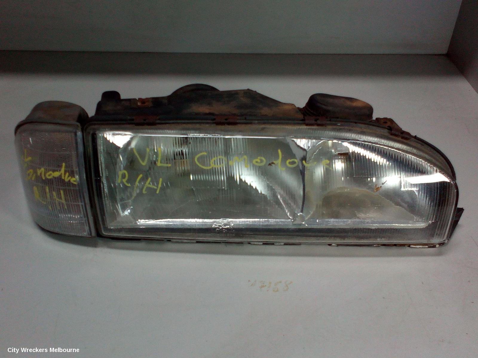 HOLDEN COMMODORE RIGHT HEADLAMP, VT, 09/1997 - 09/2002