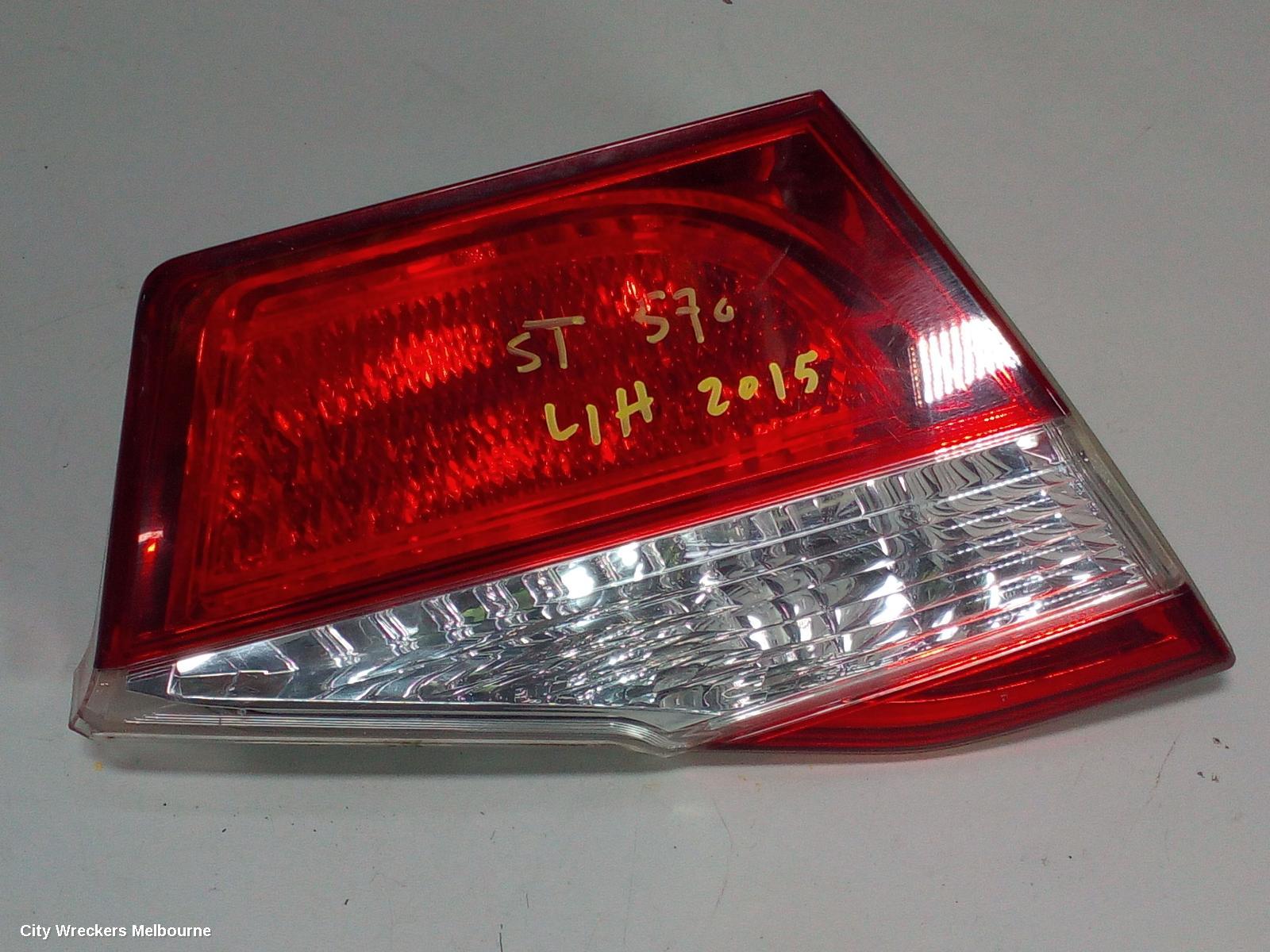 TOYOTA AURION REAR GARNISH, BOOTLID LAMP (LH SIDE), GSV50R, 02/2012 - 08/2017