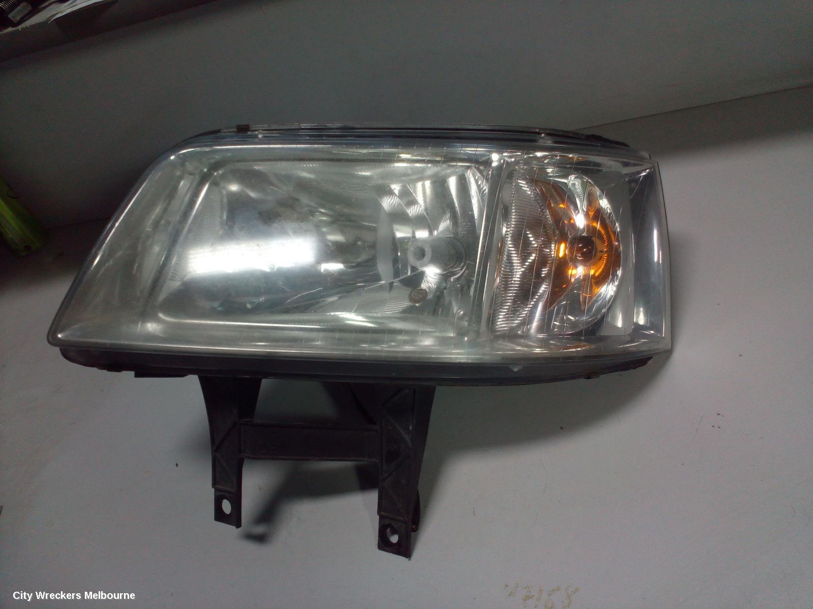 VOLKSWAGEN TRANSPORTER LEFT HEADLAMP, T5, TRANSPORTER/KOMBI, 08/2004 - 10/2010
