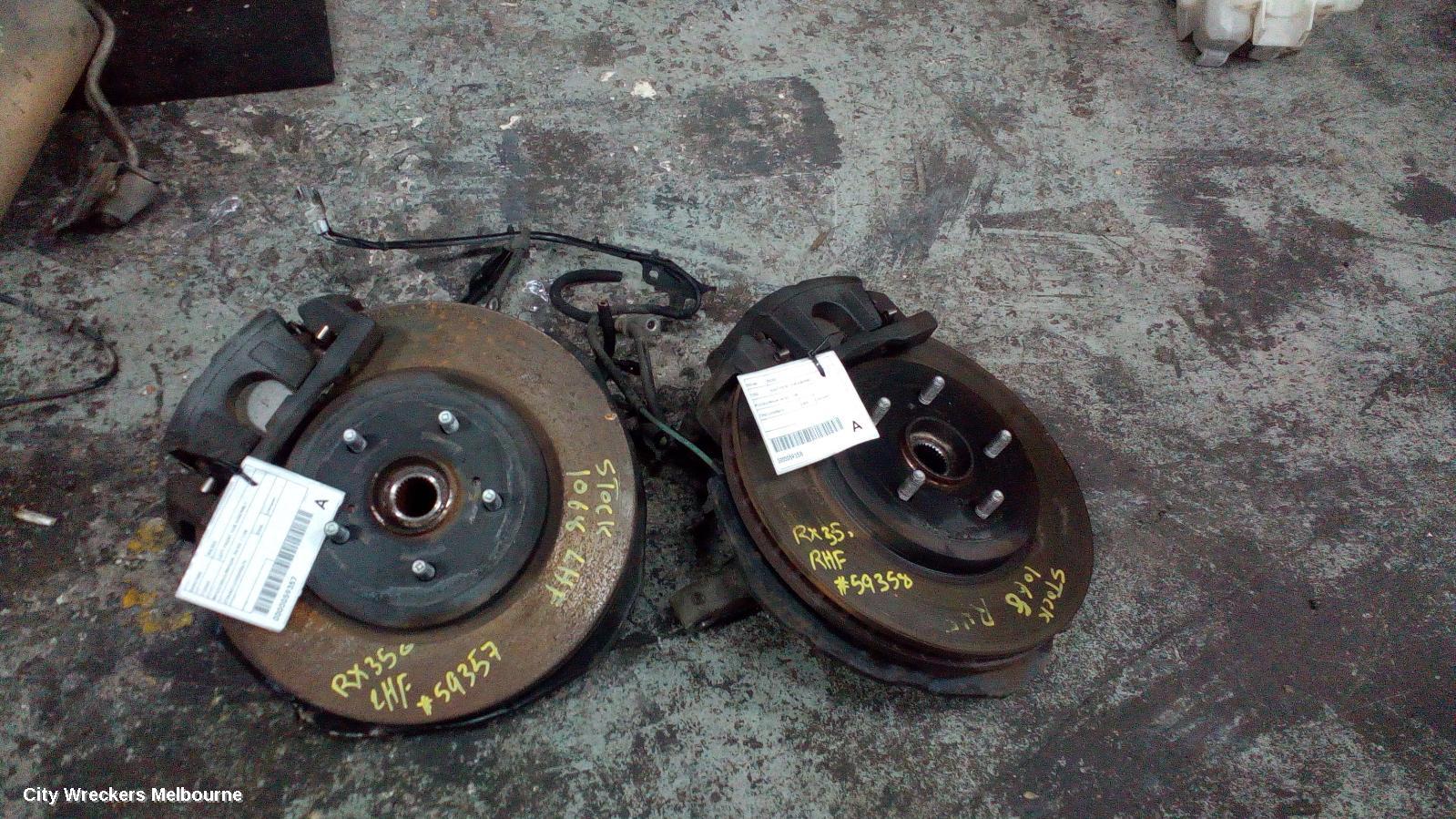 LEXUS RX SERIES LEFT FRONT HUB ASSEMBLY, MCU3/GSU3/MHU3#, 04/2003 - 11/2008
