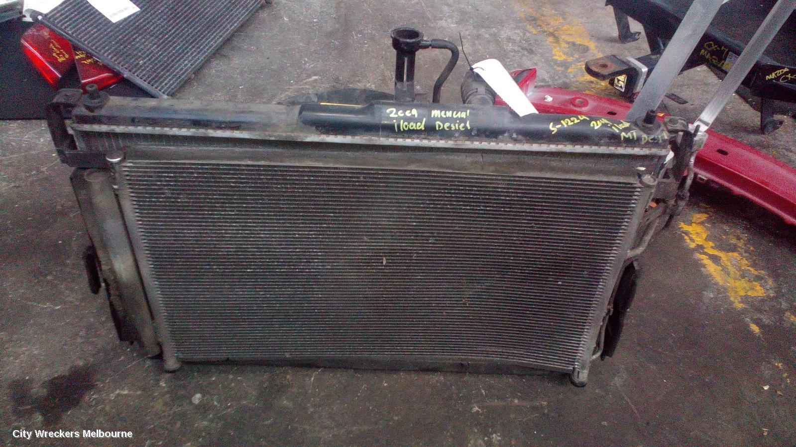 HYUNDAI ILOAD/IMAX RADIATOR, MANUAL, 2.5, DIESEL, TQ, 11/2007 - 08/2012