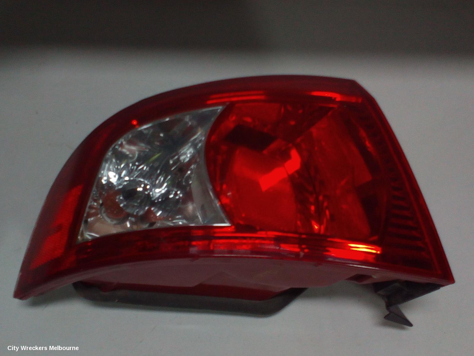 KIA OPTIMA LEFT TAILLIGHT, GD, 05/2004 - 07/2006