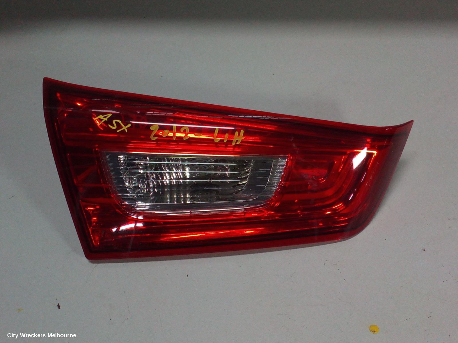 MITSUBISHI ASX REAR GARNISH, TAILGATE LAMP (LH SIDE), XA-XE, 07/2010 - 07/2019