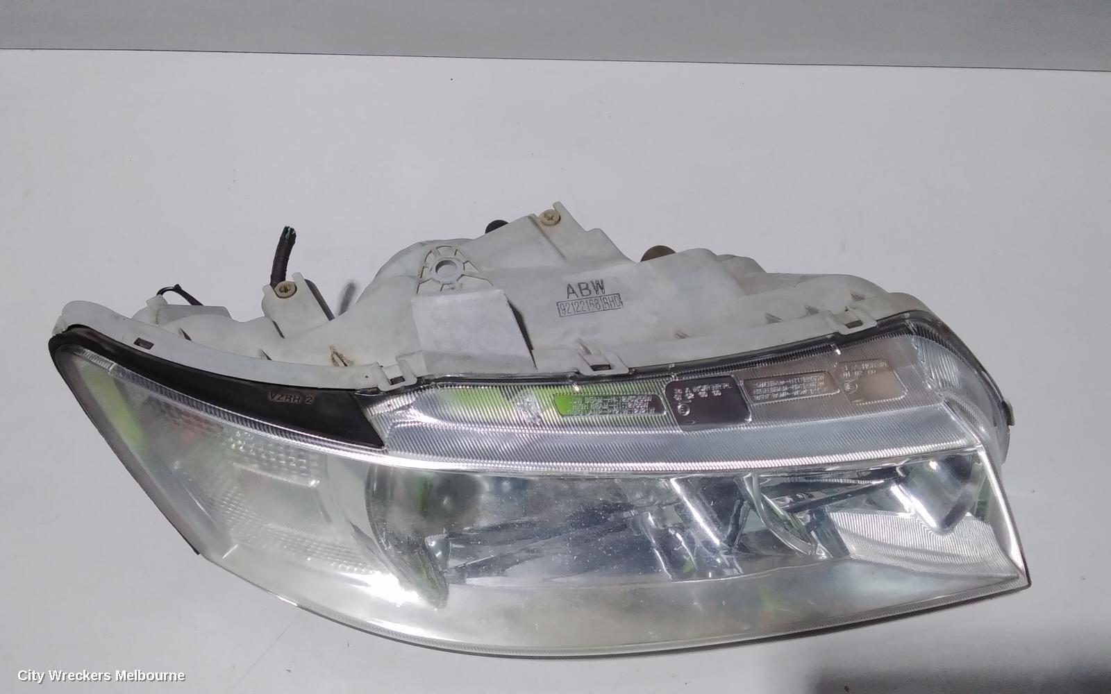 HOLDEN COMMODORE RIGHT HEADLAMP, VZ, ADVENTRA/BERLINA, PROJECTOR TYPE (CHROME), 08/2004 - 09/2007