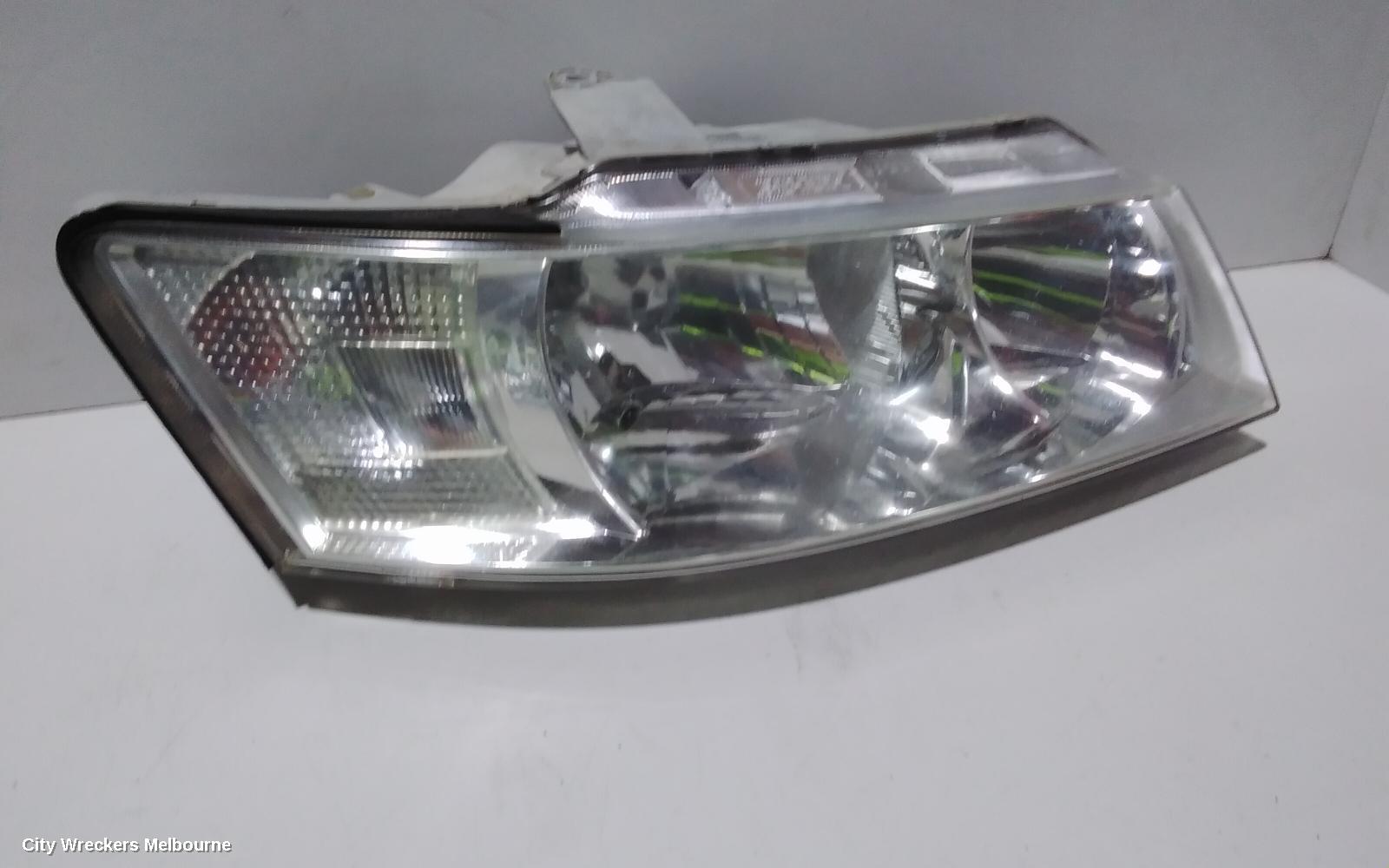 HOLDEN COMMODORE RIGHT HEADLAMP, VZ, ADVENTRA/BERLINA, PROJECTOR TYPE (CHROME), 08/2004 - 09/2007