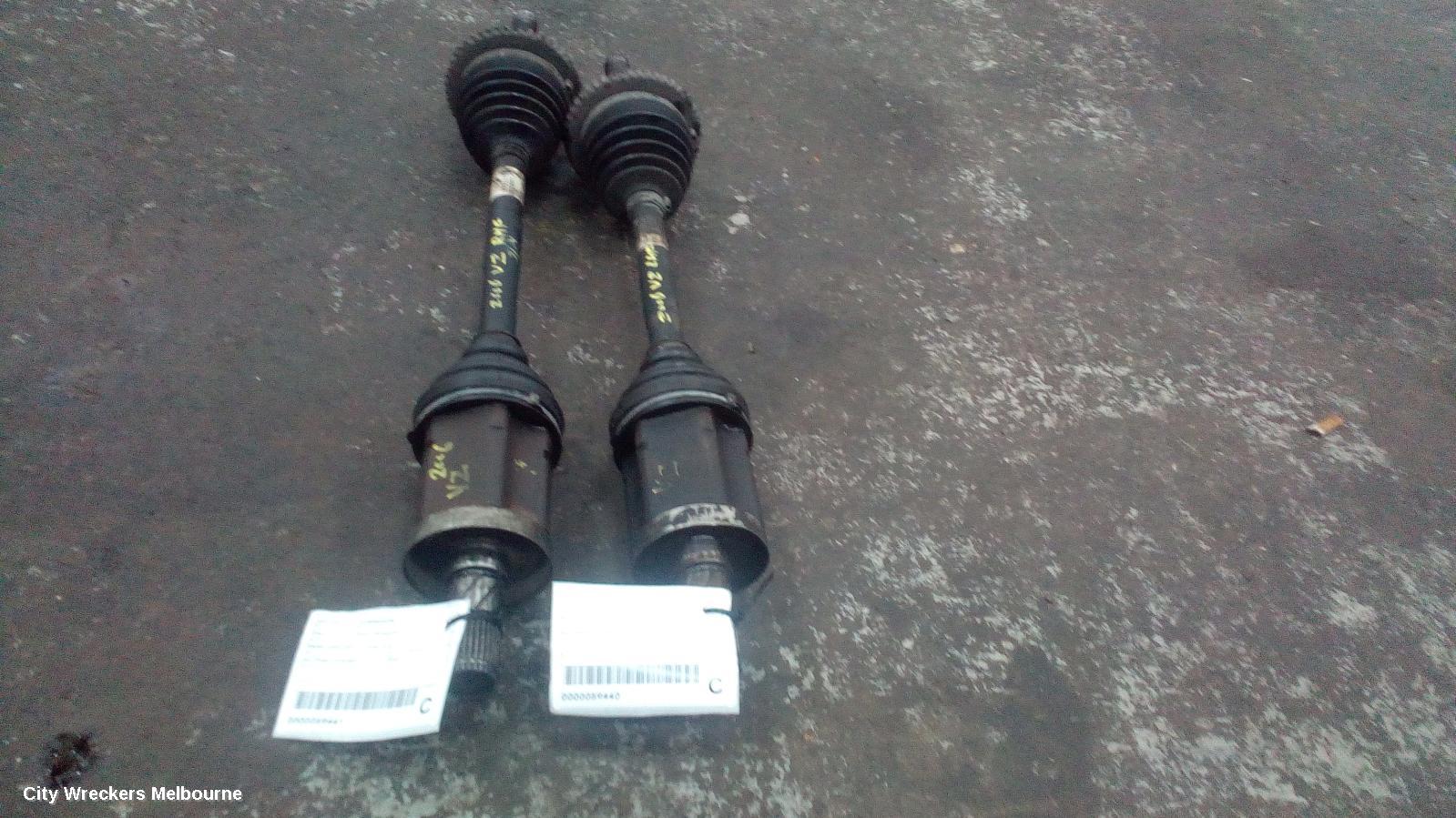 HOLDEN COMMODORE RIGHT DRIVESHAFT, FRONT, AWD, VY2-VZ, 10/2003 - 09/2007