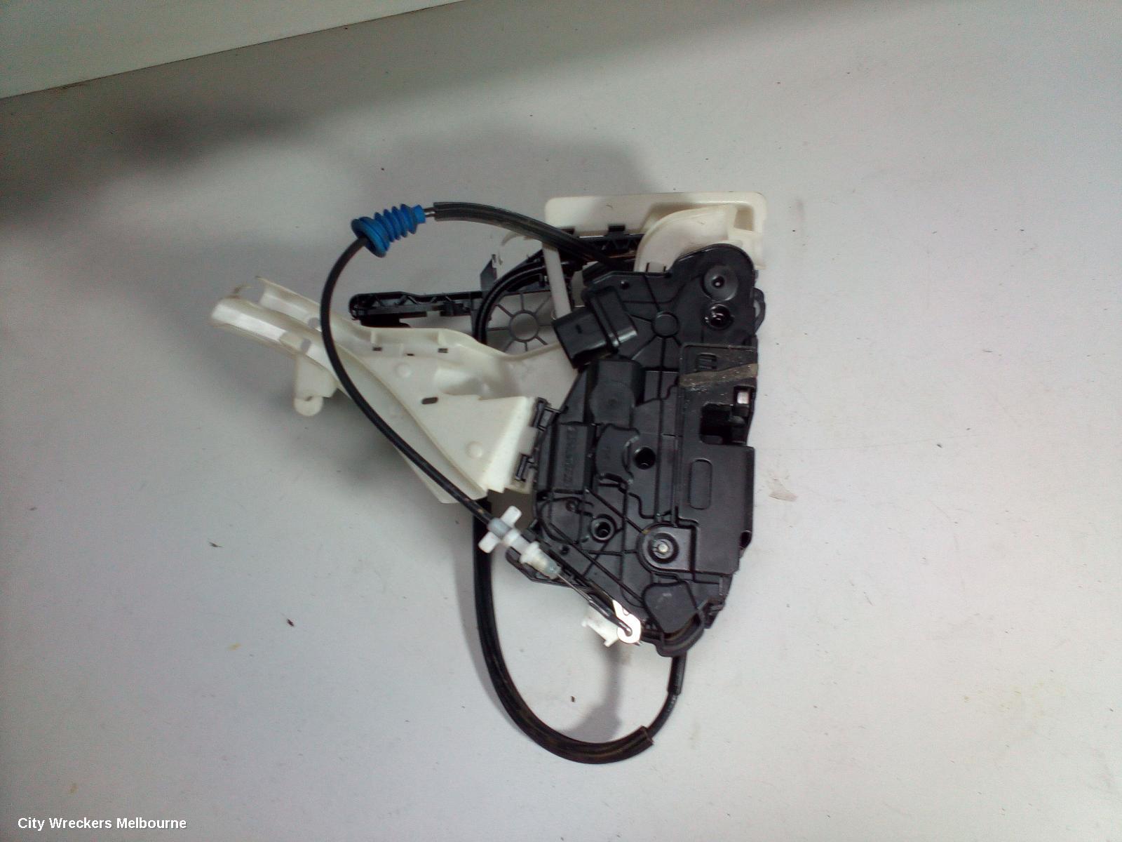 VOLKSWAGEN PASSAT DOOR/BOOT/GATE LOCK, RIGHT FRONT DOOR LOCK, 3CC, SEDAN, W/ KEYLESS TYPE, 01/2009 - 12/2016