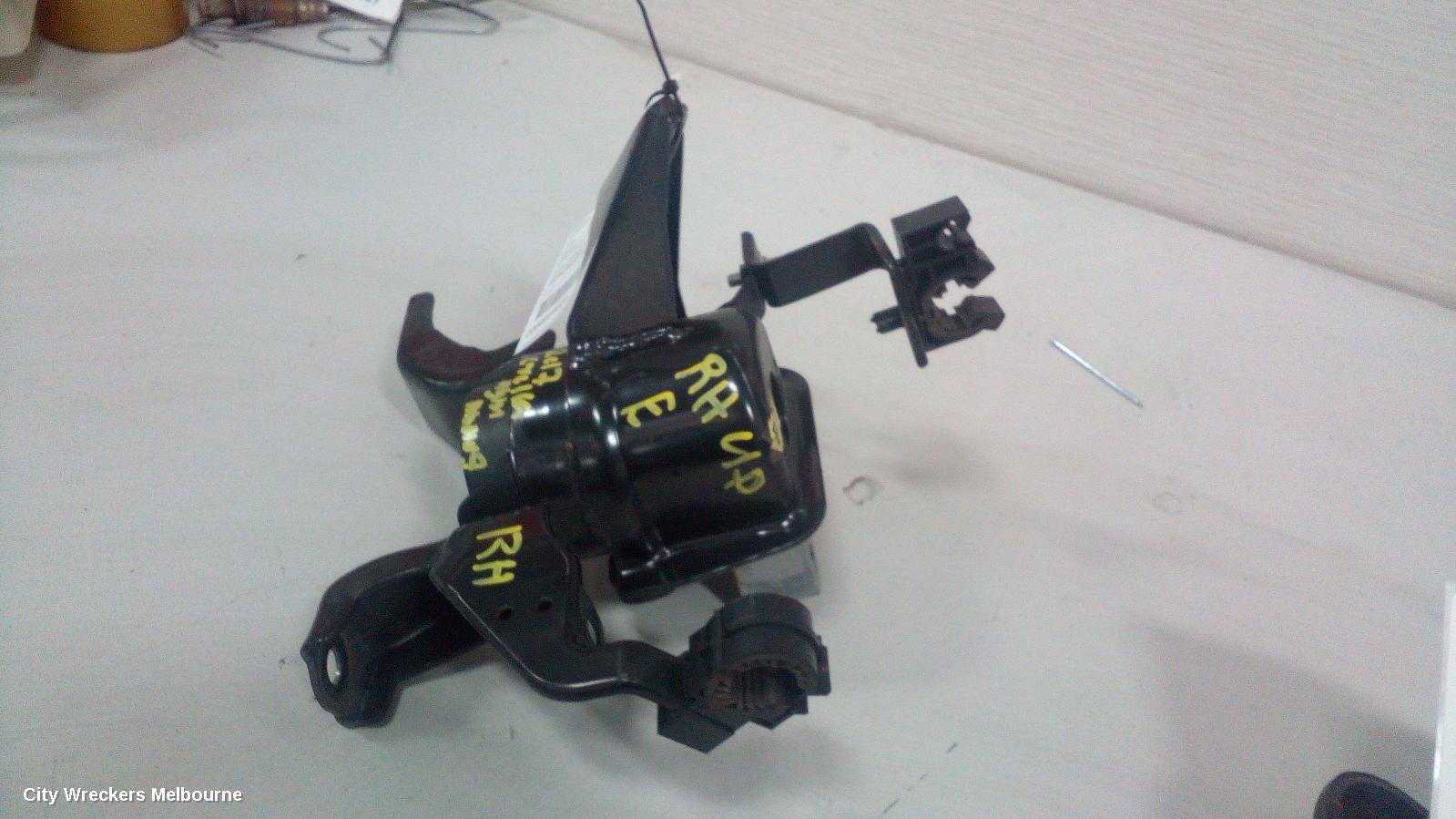 TOYOTA COROLLA MOUNT, ZRE182R 10/2012 - 06/2018