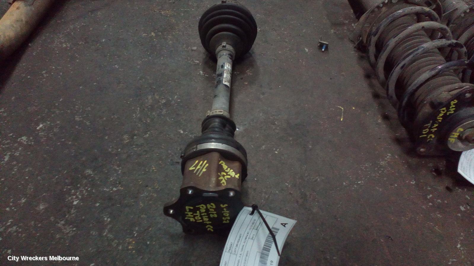 VOLKSWAGEN PASSAT LEFT DRIVESHAFT, FRONT, DIESEL, 2.0, 130KW, 3C/MK6 B7, 12/2012 - 05/2015