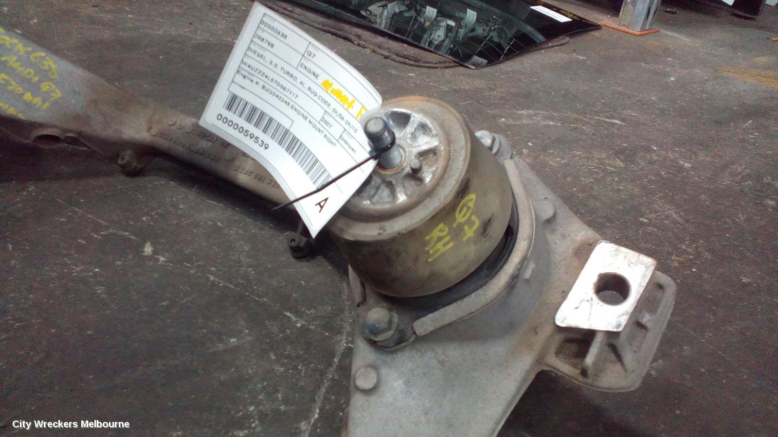 AUDI Q7 MOUNT, ENGINE MOUNT (RH SIDE), DIESEL, 3.0, TURBO, 4L, 09/2006 - 08/2015