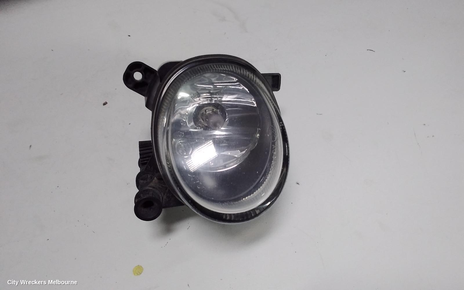 AUDI A5 RIGHT INDICATOR/FOG/SIDE, BUMPER FOGLAMP, 8T, A5/S5, RECTANGLE TYPE, NON S-LINE, 10/2011 - 11/2016
