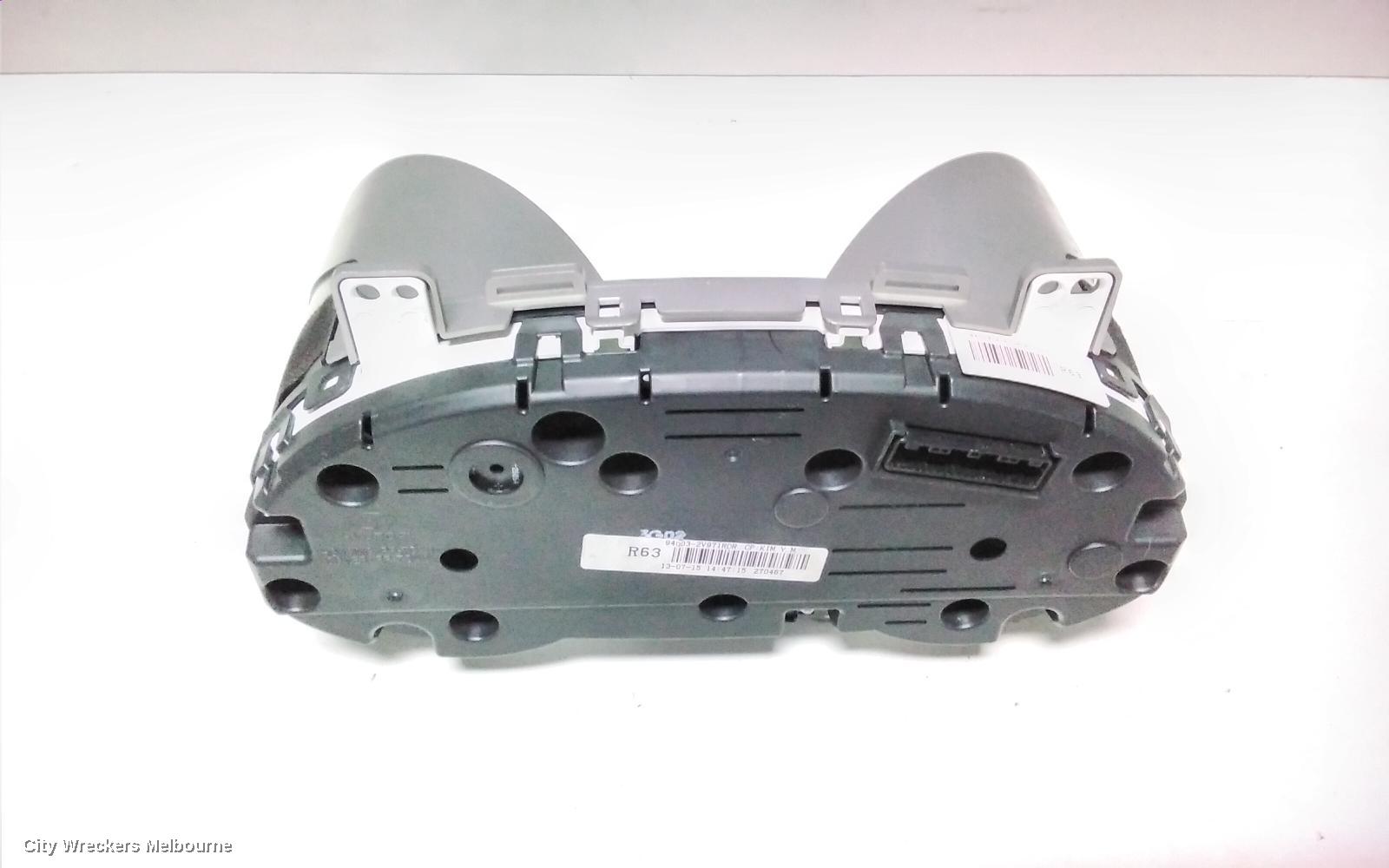 HYUNDAI VELOSTER INSTRUMENT CLUSTER, AUTO, NON BADGE ON TOP (SPEEDO TILL 240), NON TURBO TYPE, FS, 12/2011 - 02/2018