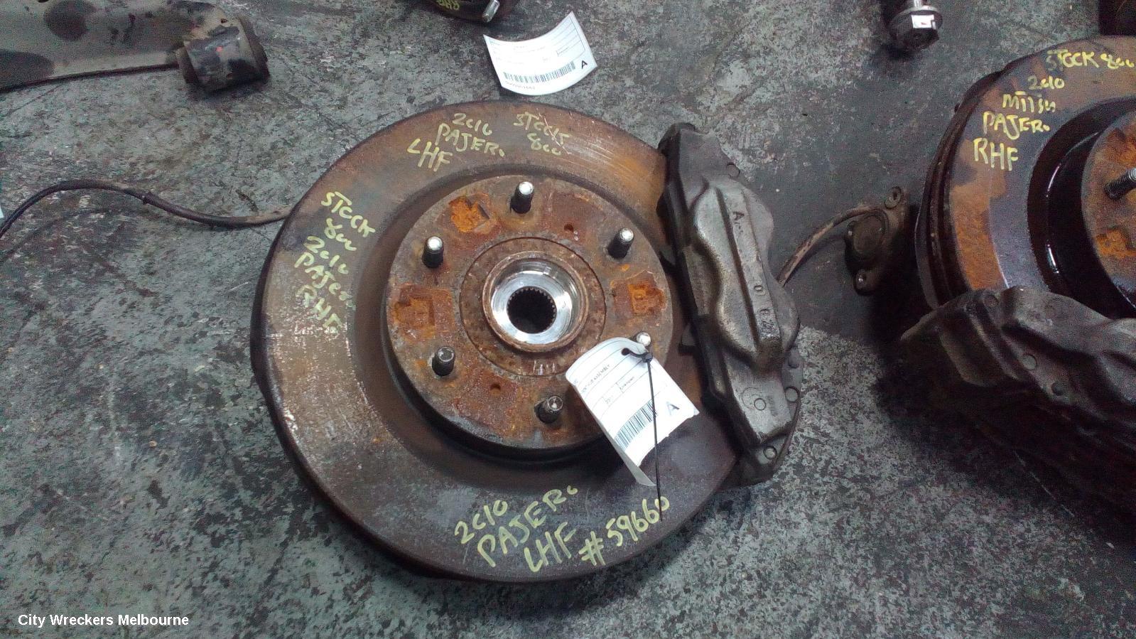MITSUBISHI PAJERO LEFT FRONT HUB ASSEMBLY, NS-NX, 5DR, 11/2006 ONWARDS
