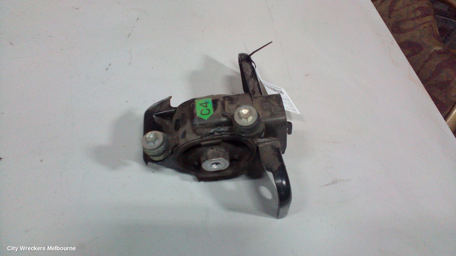 TOYOTA COROLLA MOUNT, ZRE182R 10/2012 - 06/2018