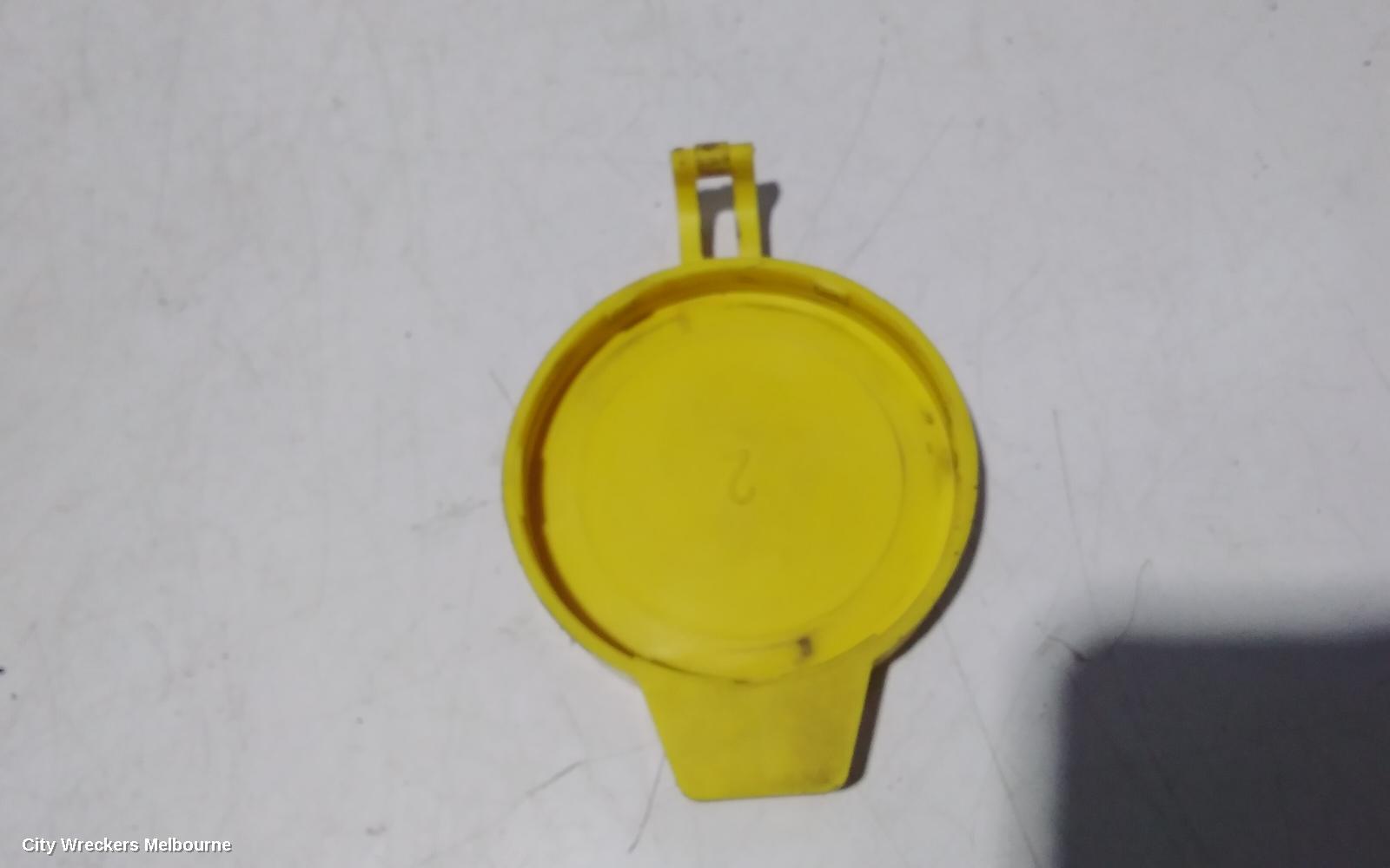 JEEP GRANDCHEROKEE WASHER BOTTLE, WK, W/ H/LAMP WASHER TYPE, 10/2010 ONWARDS