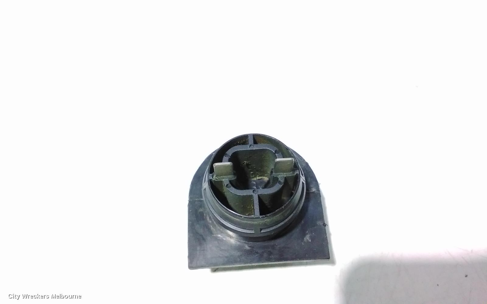 JEEP GRANDCHEROKEE WASHER BOTTLE, WK, W/ H/LAMP WASHER TYPE, 10/2010 ONWARDS