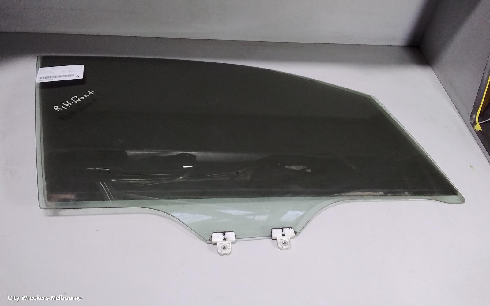 SUBARU FORESTER RIGHT FRONT DOOR WINDOW, SJ, 12/2012 - 08/2018
