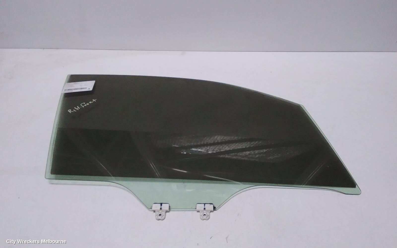 SUBARU FORESTER RIGHT FRONT DOOR WINDOW, SJ, 12/2012 - 08/2018