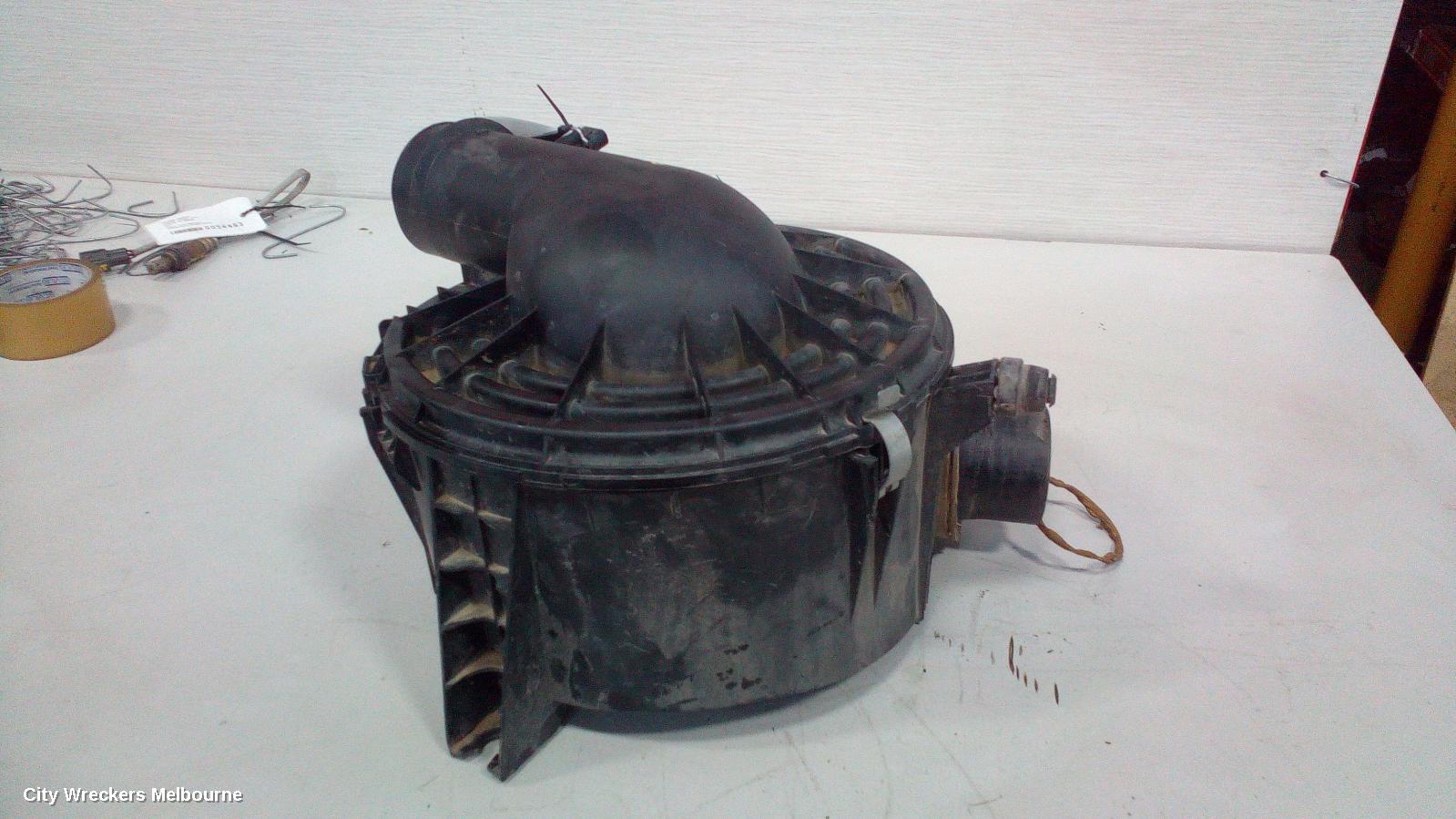 FORD RANGER AIR CLEANER/BOX, AIR CLEANER, PX SERIES 1, 3.2, DIESEL, 06/2011 - 06/2015