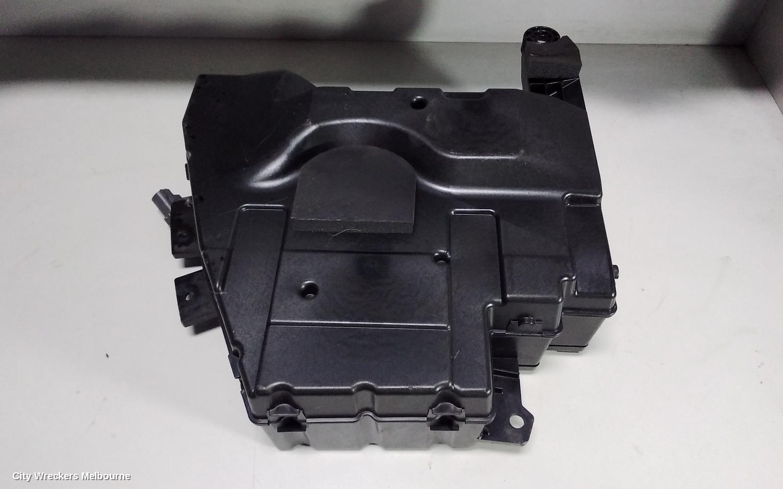 MAZDA CX9 RADIO/CD/DVD/SAT/TV, SUB WOOFER ONLY, TB, 12/2007 - 12/2015