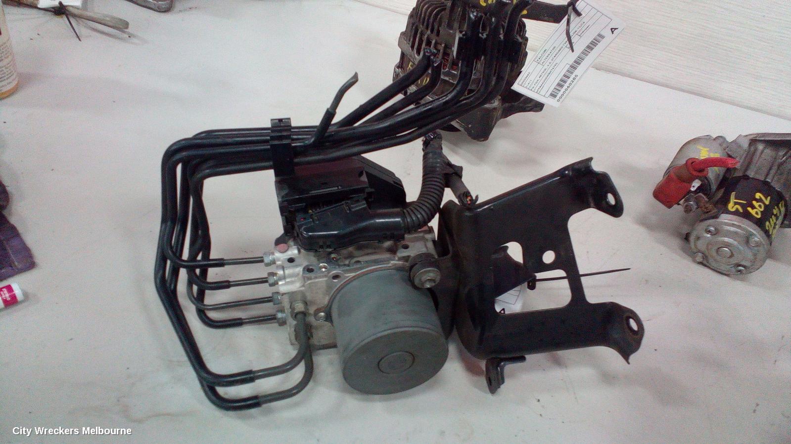 TOYOTA KLUGER ABS PUMP/MODULATOR, GSU40-GSU45, 05/2007 - 02/2014