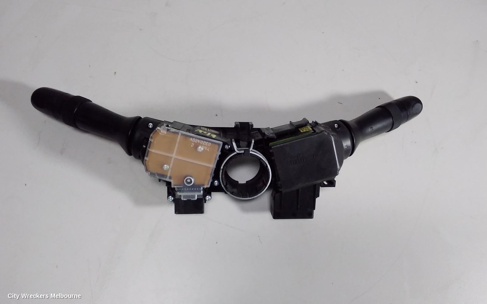 TOYOTA KLUGER COMBINATION SWITCH, FLASHER SWITCH, GSU40-GSU45, W/ FOGLAMP TYPE, 05/2007 - 12/2013