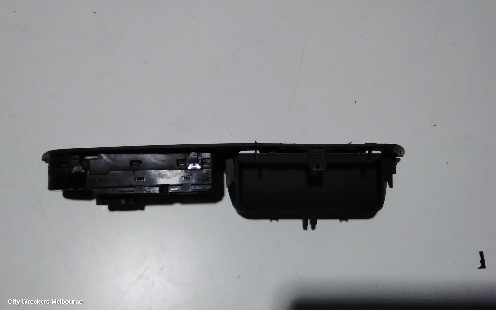 BMW X5 PWR DR WIND SWITCH, RH FRONT (MASTER SWITCH), E70, 03/2007 - 08/2013
