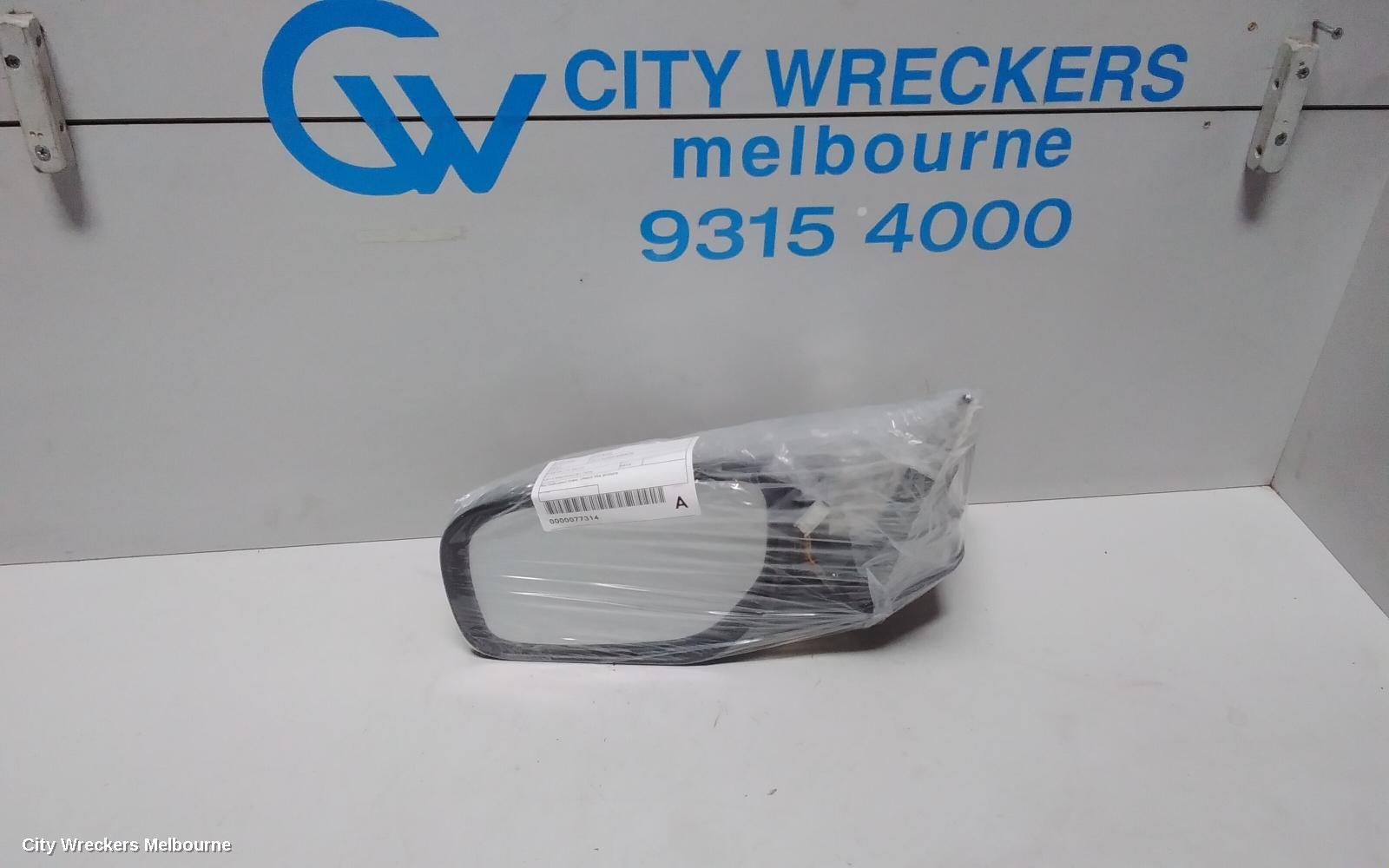 RENAULT KALEOS LEFT DOOR MIRROR, H45, COLOUR CODED, NON HEATED, MANUAL FOLDING TYPE, 09/2008 - 10/2011