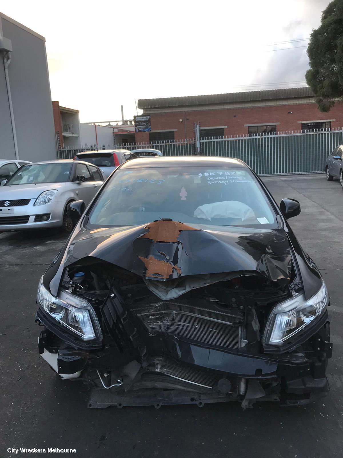 HONDA CIVIC OWNERS HANDBOOK, 9TH GEN 02/2012 - 05/2016