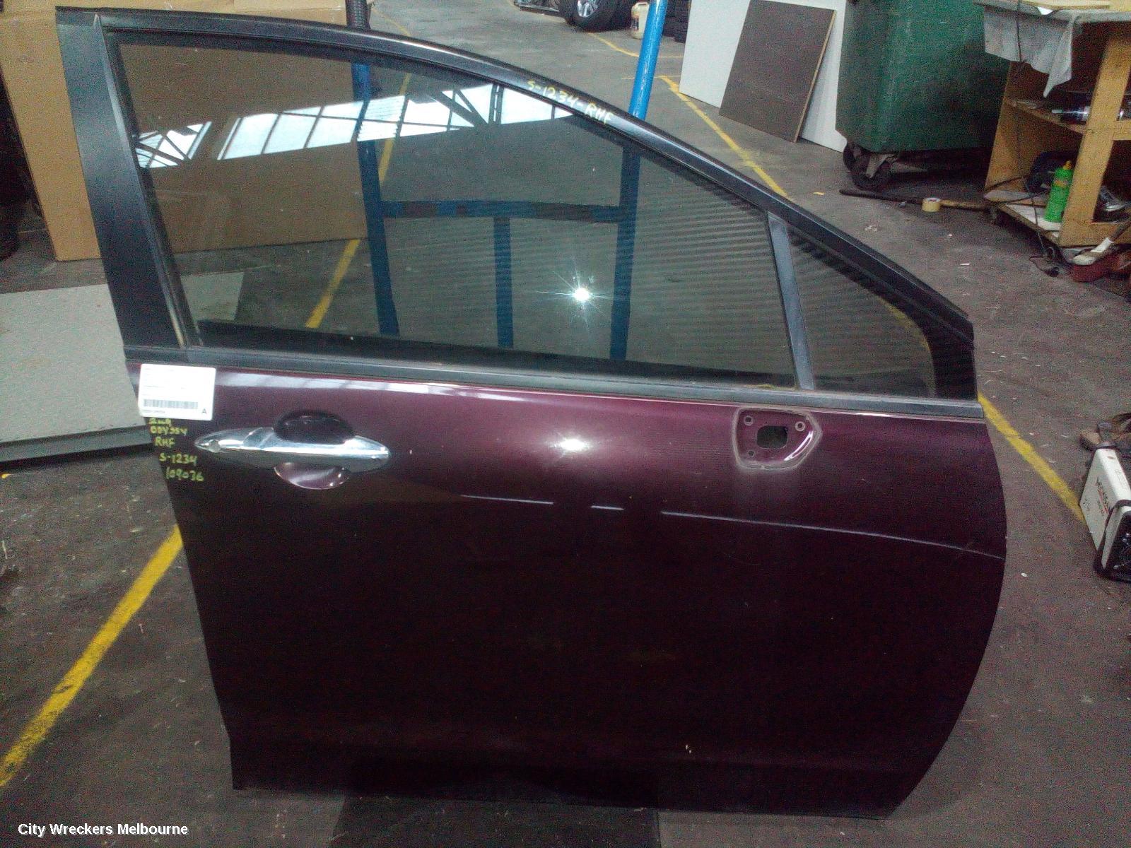 HONDA ODYSSEY RIGHT FRONT DOOR, RB (10TH VIN = 9/A/B/C/D), 04/2009 - 12/2013