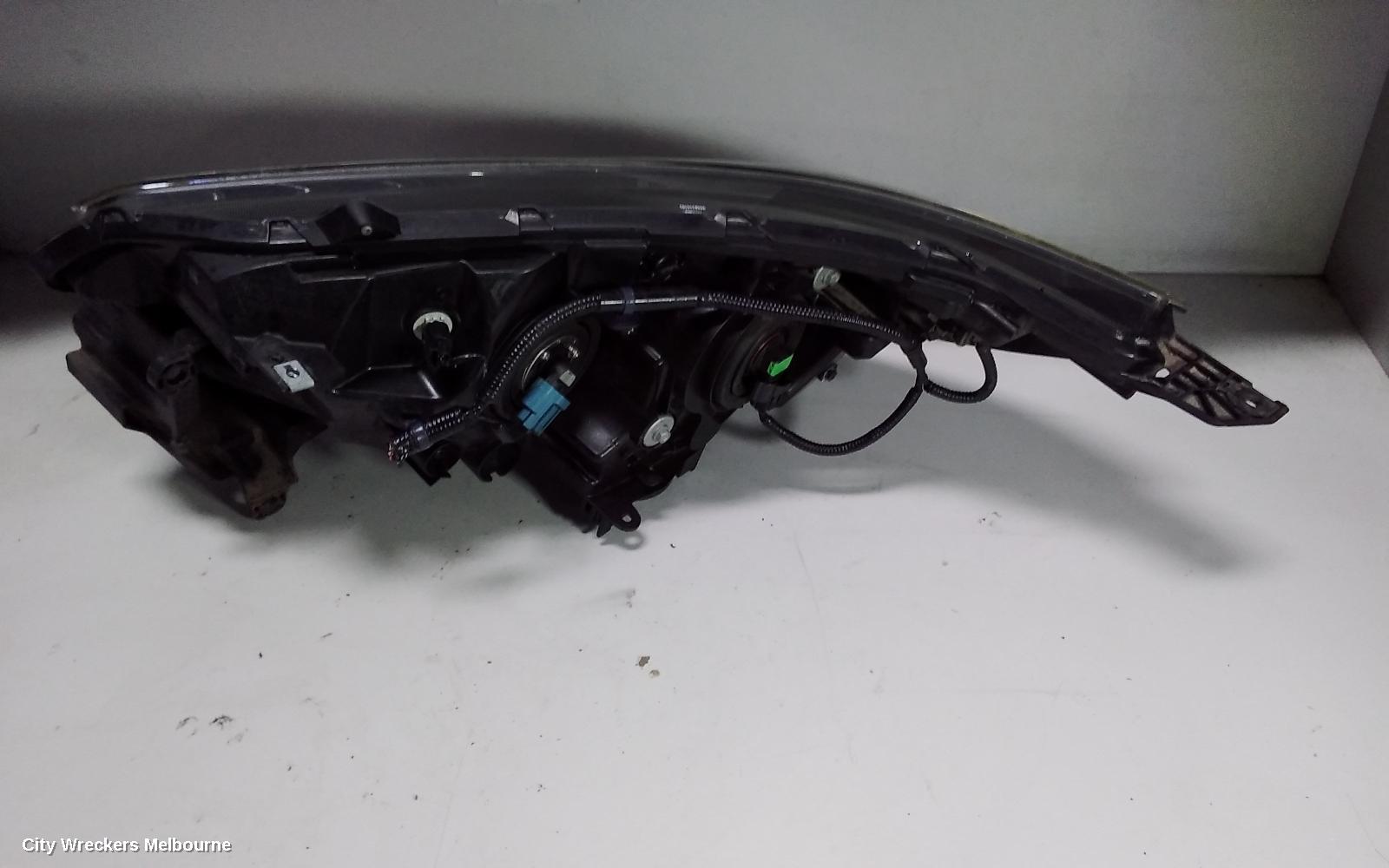 HONDA CRV RIGHT HEADLAMP, RM, VTI/VTI-S/SPORT, HALOGEN TYPE, 11/2012 - 10/2014