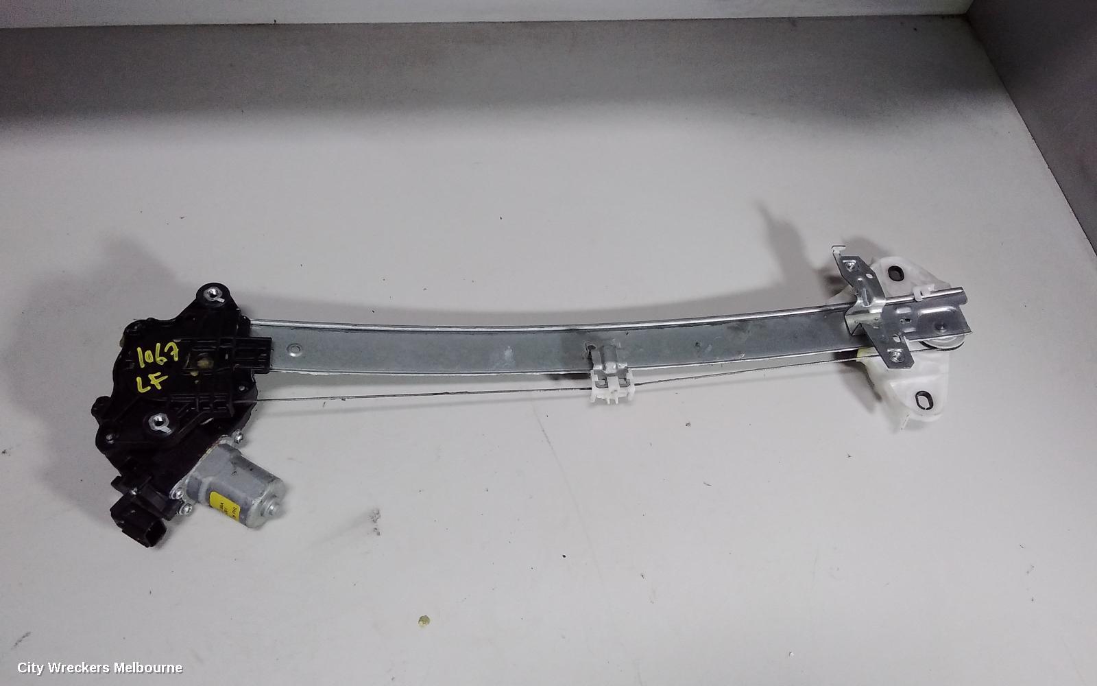 HONDA CIVIC LEFT FRONT WINDOW REG/MOTOR, 10TH GEN, SEDAN, 05/2016 - 08/2021