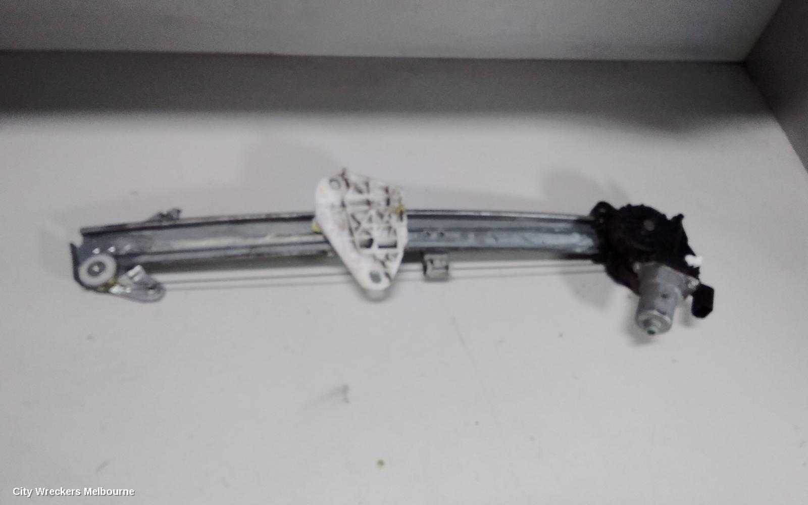 HONDA HRV LEFT REAR WND REG/MOTOR, RU5, VTI/VTI-S, 2 PIN, 12/2014 ONWARDS