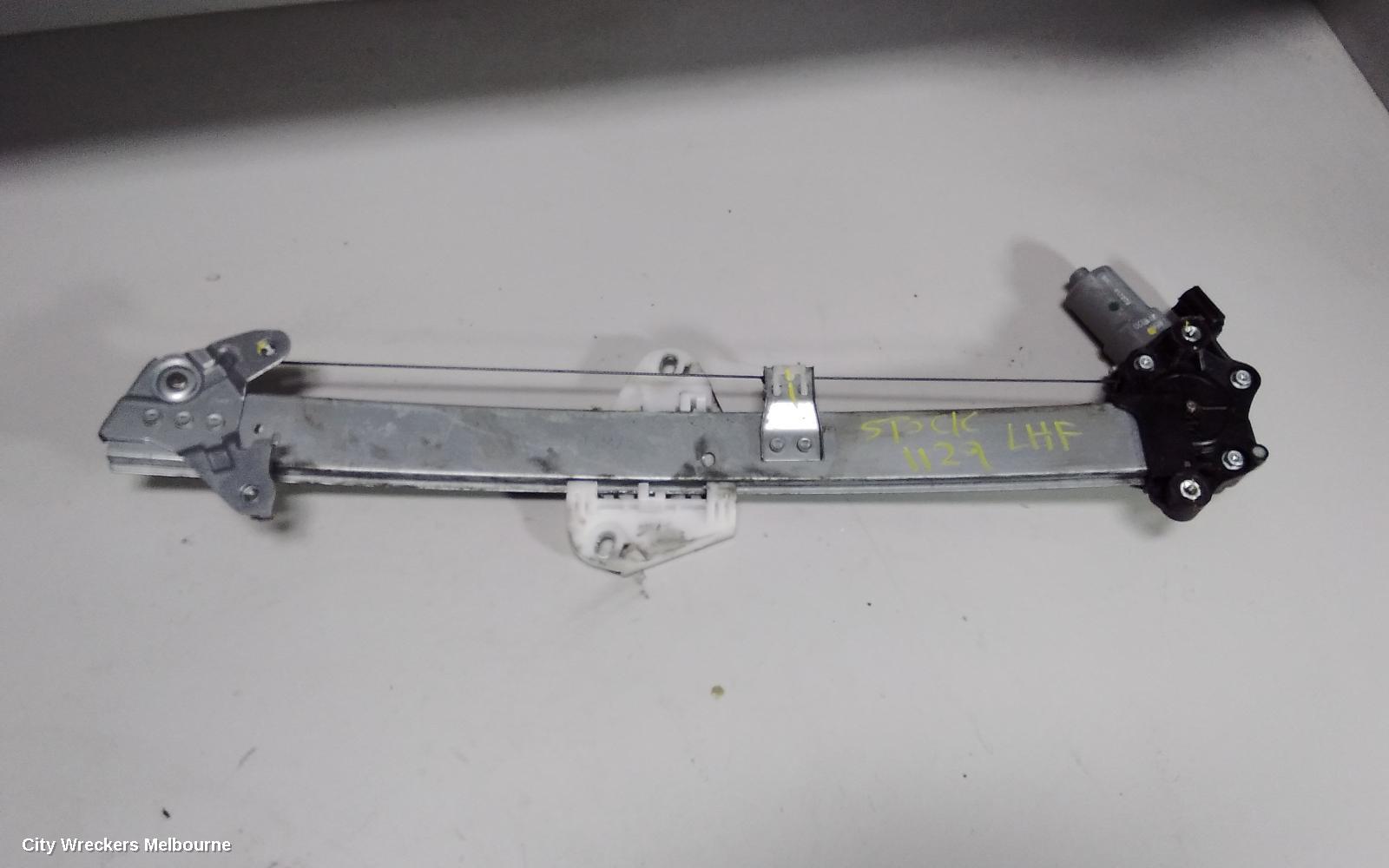 HONDA HRV LEFT REAR WND REG/MOTOR, RU5, VTI/VTI-S, 2 PIN, 12/2014 ONWARDS