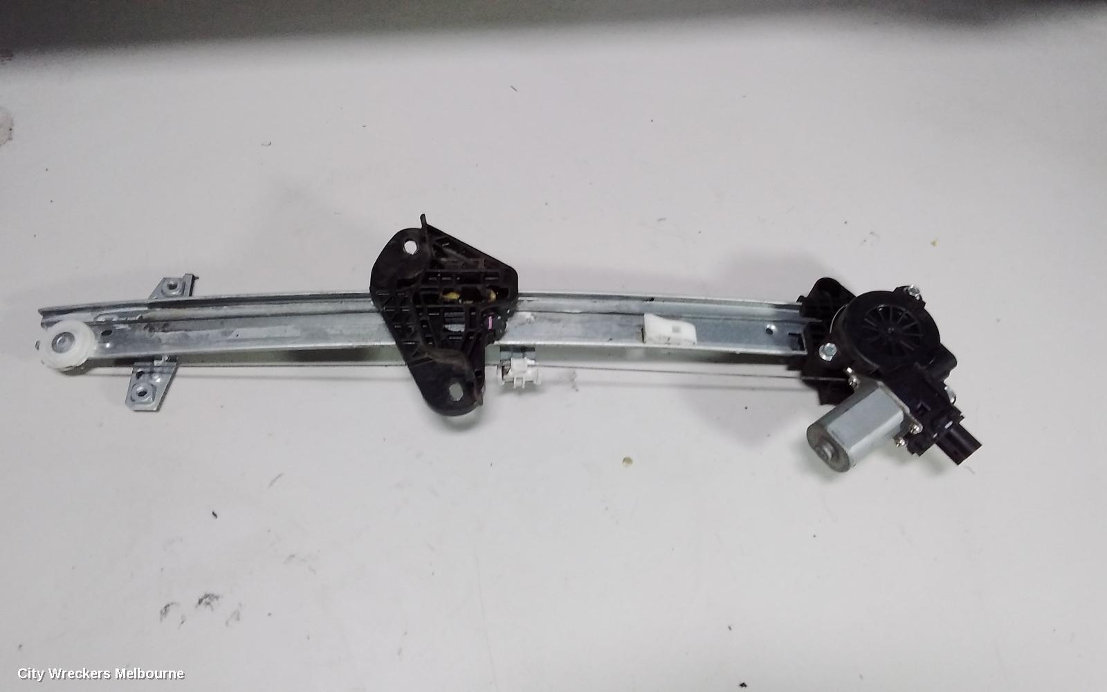 HONDA HRV LEFT REAR WND REG/MOTOR, RU5, VTI/VTI-S, 2 PIN, 12/2014 ONWARDS