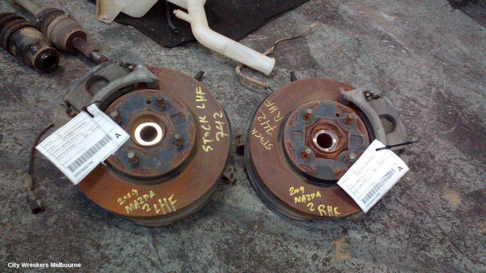 MAZDA 2 RIGHT FRONT HUB ASSEMBLY, DE SERIES, ABS TYPE, 09/2007 - 09/2014
