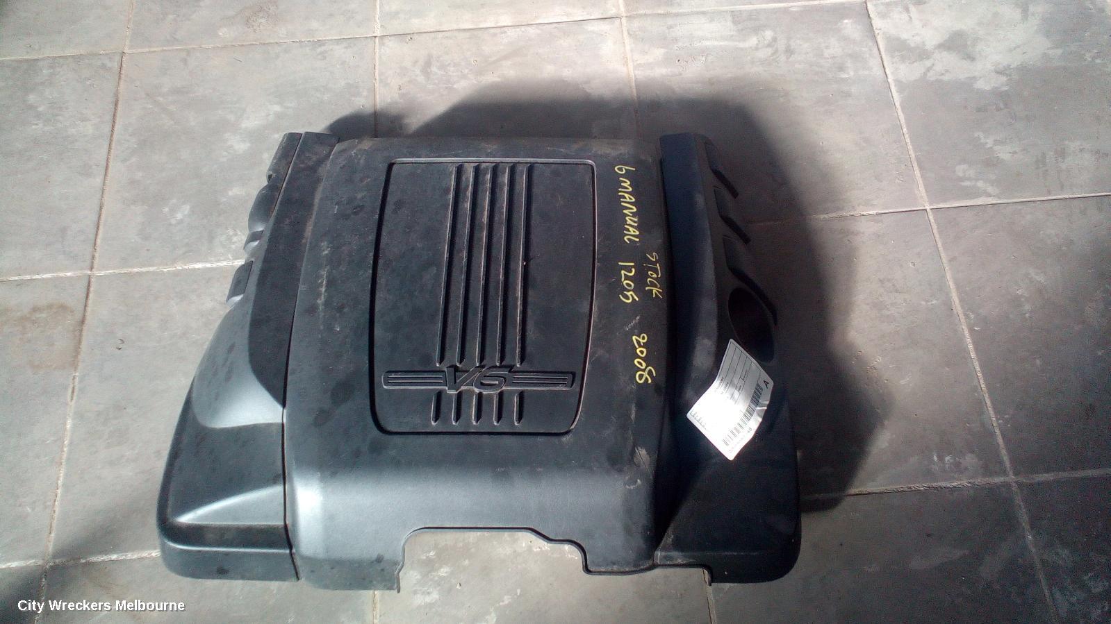 HOLDEN COMMODORE ENGINE COVER, 3.6, LY7, VE, 08/2006 - 04/2013
