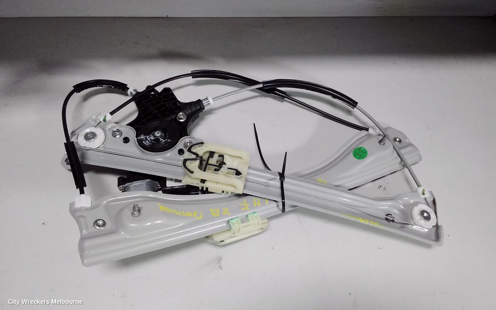 HOLDEN COMMODORE LEFT FRONT WINDOW REG/MOTOR, ZB, 10/2017 - 12/2020