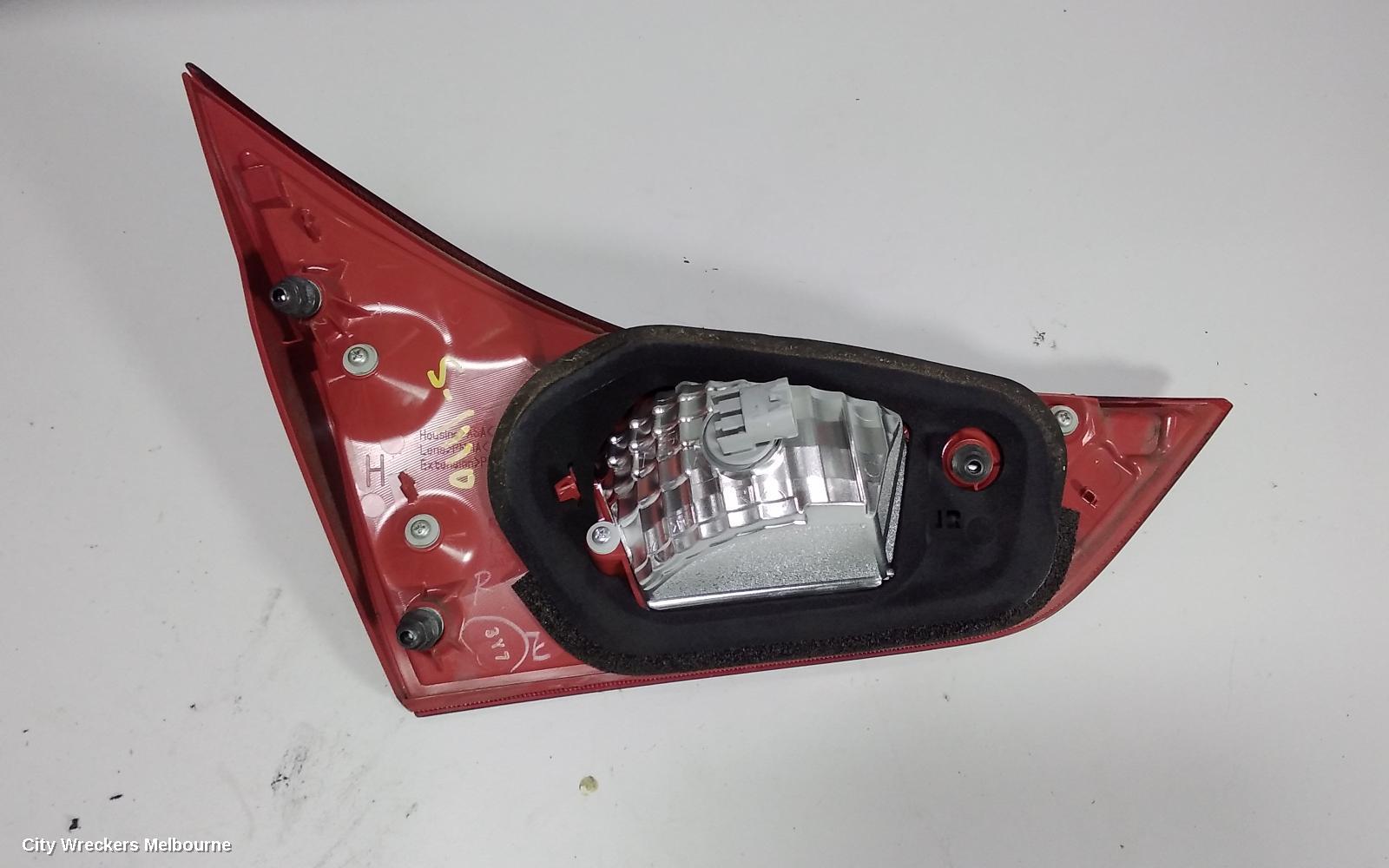 TOYOTA COROLLA REAR GARNISH, TAILGATE LAMP (RH SIDE), ZRE182R, HATCH, 10/2012 - 03/2015