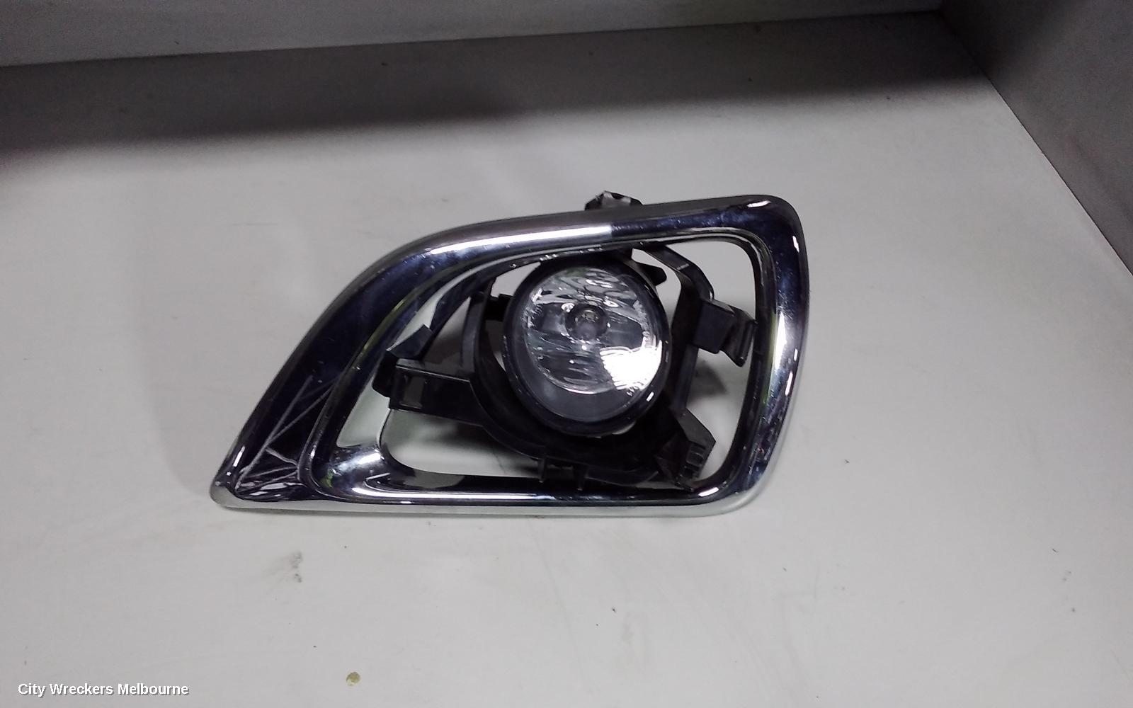 NISSAN NAVARA RIGHT INDICATOR/FOG/SIDE, NP300, BUMPER FOGLAMP, 05/2015 ONWARDS