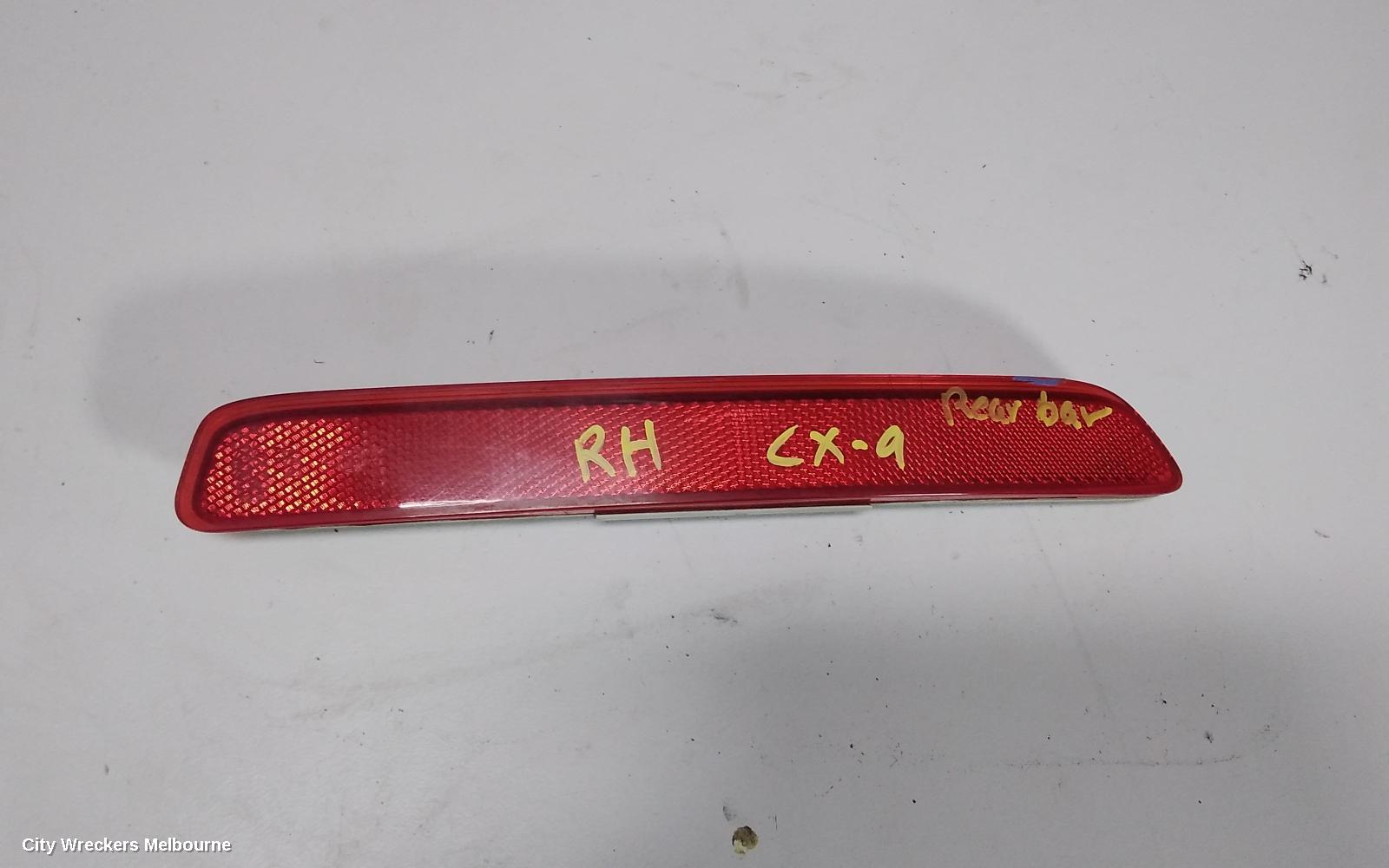 MAZDA CX9, TB, 12/2007 - 12/2015, BAR REFLICTOR RIGHT: 60309