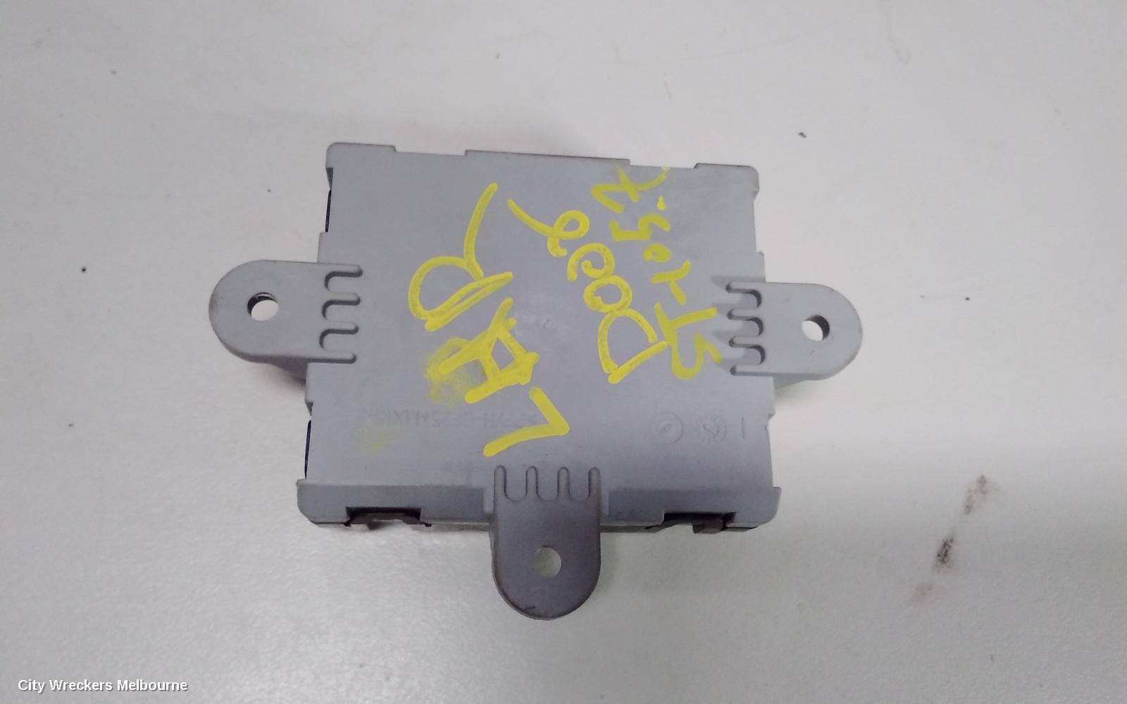 LAND ROVER RANGEROVER EVOQUE, L538, 11/2011 - 01/2019, DOOR CONTROL MODULE LR  LEFT REAR: 60342