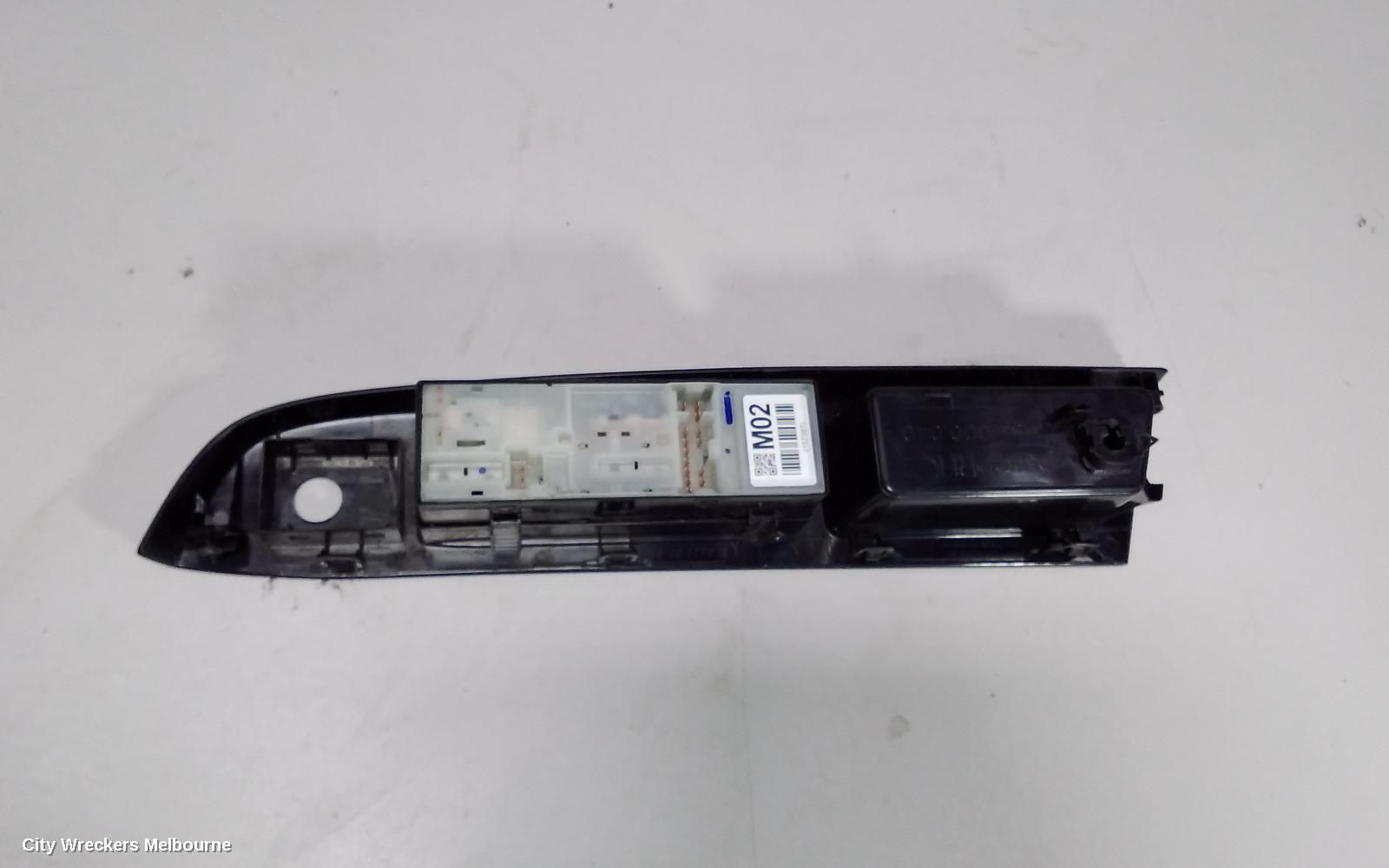 SUBARU IMPREZA PWR DR WIND SWITCH, RH FRONT (MASTER SWITCH), G4, 12/2011 - 03/2015