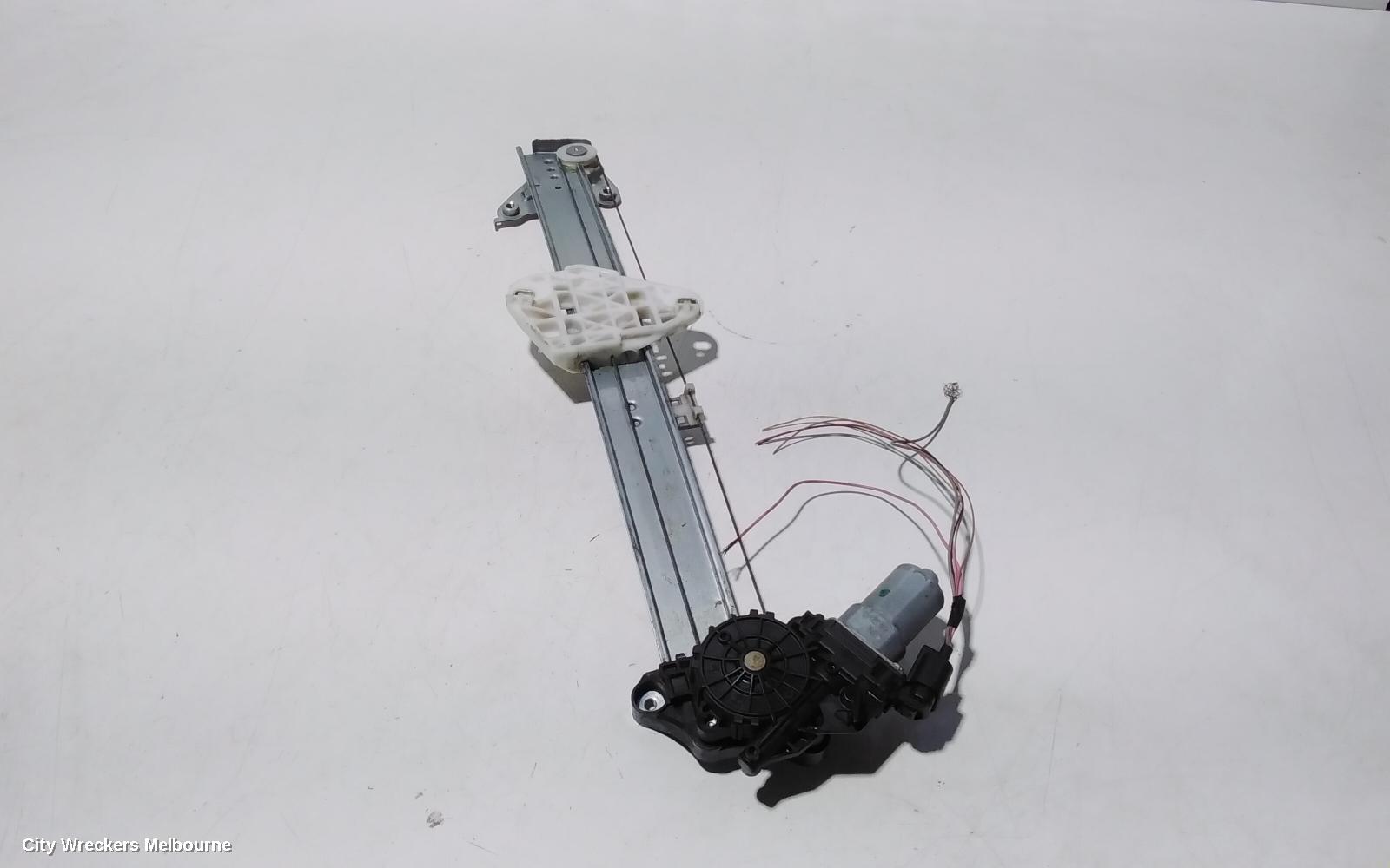 HONDA HRV RIGHT FRONT WINDOW REG/MOTOR, RU, 12/2014 - 10/2021