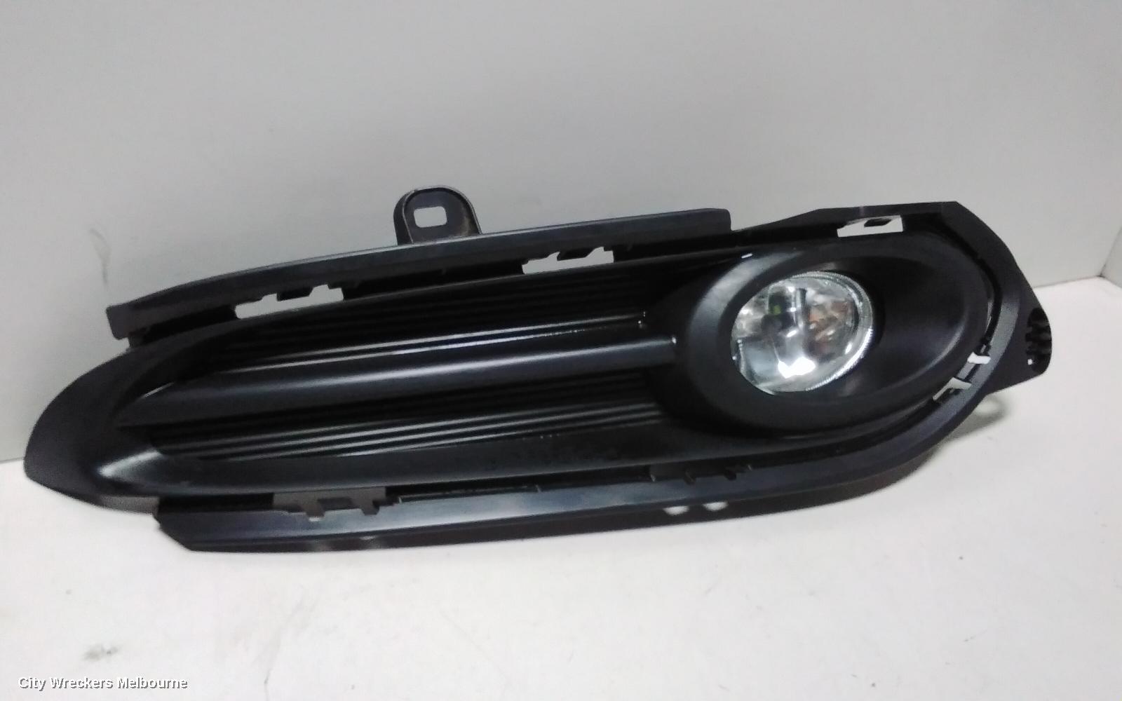 HONDA HRV RIGHT INDICATOR/FOG/SIDE, BUMPER FOGLAMP, RU5, 12/2014 - 06/2018