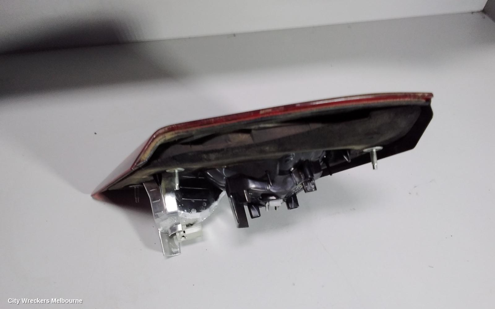 HONDA CIVIC REAR GARNISH, BOOTLID LAMP (LH SIDE), 8TH GEN, 01/2009 - 12/2011